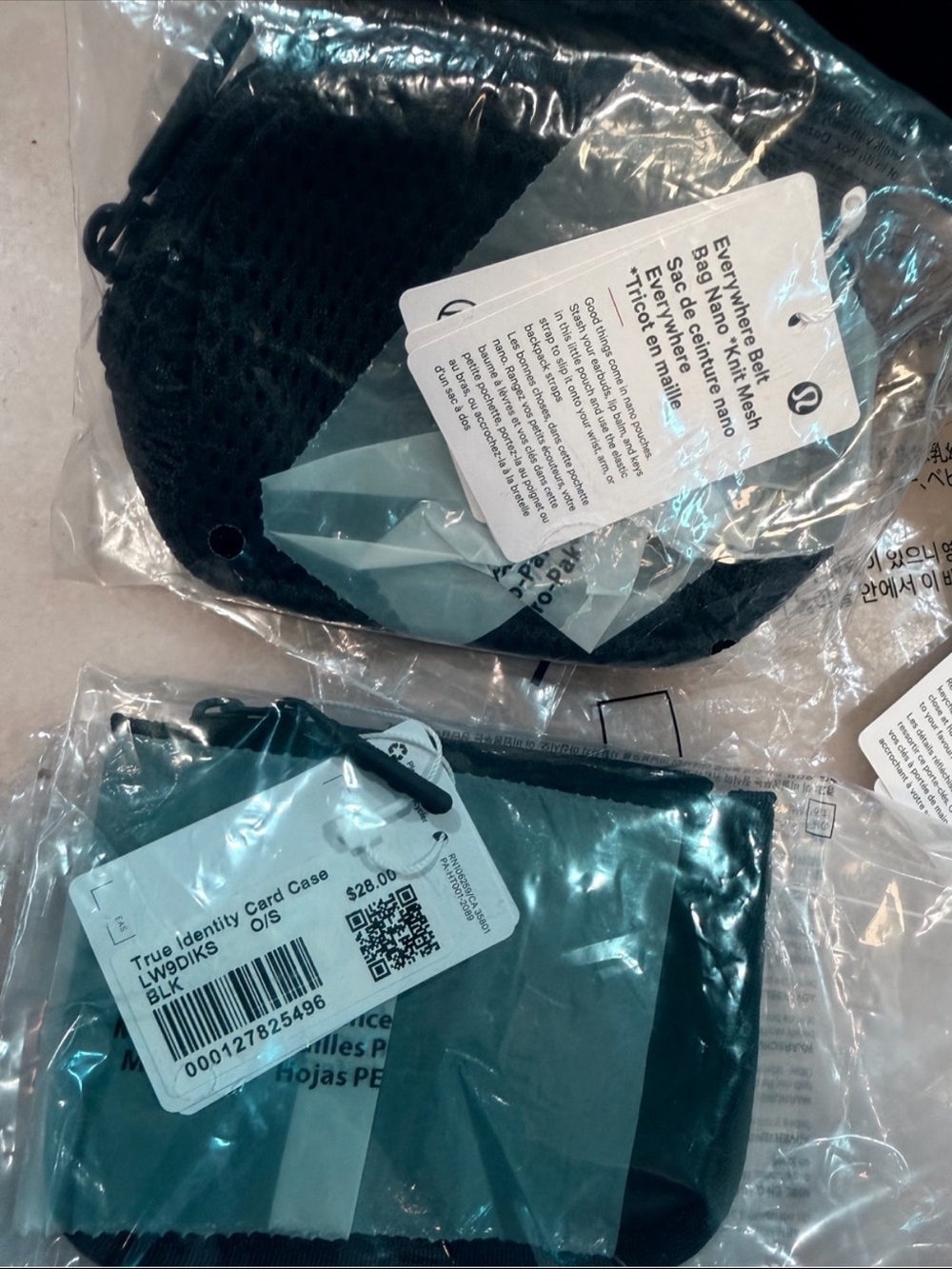 NWT BUNDLE - Lululemon Knit Nylon Mini Barrel Duffle 5L - Black - BUNDLE - Picture 8 of 16